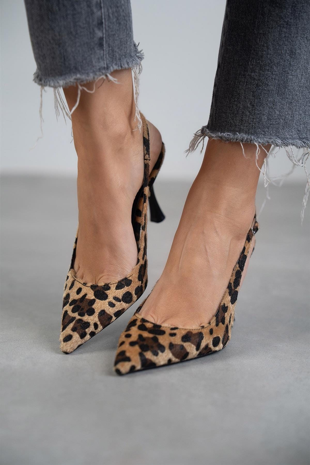 Emily – Suede Orthopedic Sandals